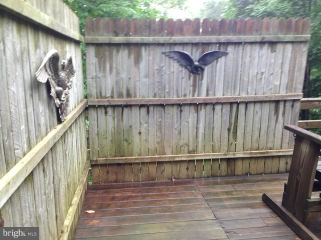 341 Luchase Road Linden, VA 22642 - Photo 18 of 30 a view of deck with wooden floor and fence
