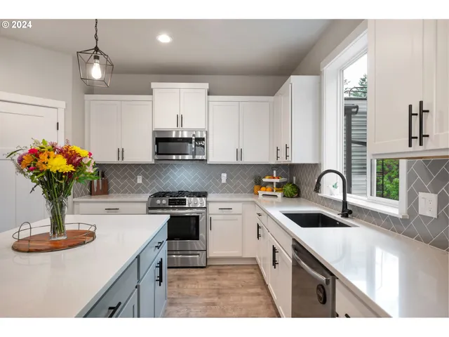 $620,000 | 2188 Southwest Wallula Drive, Gresham, OR 97080