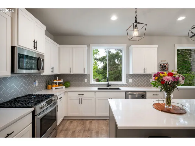 $620,000 | 2188 Southwest Wallula Drive, Gresham, OR 97080