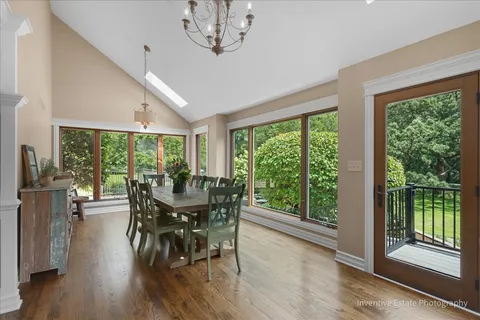 $1,049,000 | 6N729 Old Homestead Road, St. Charles, IL 60175