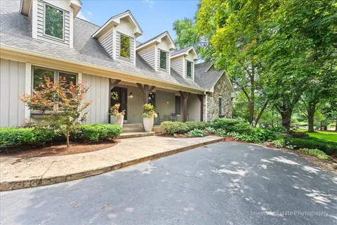 $1,049,000 | 6N729 Old Homestead Road, St. Charles, IL 60175