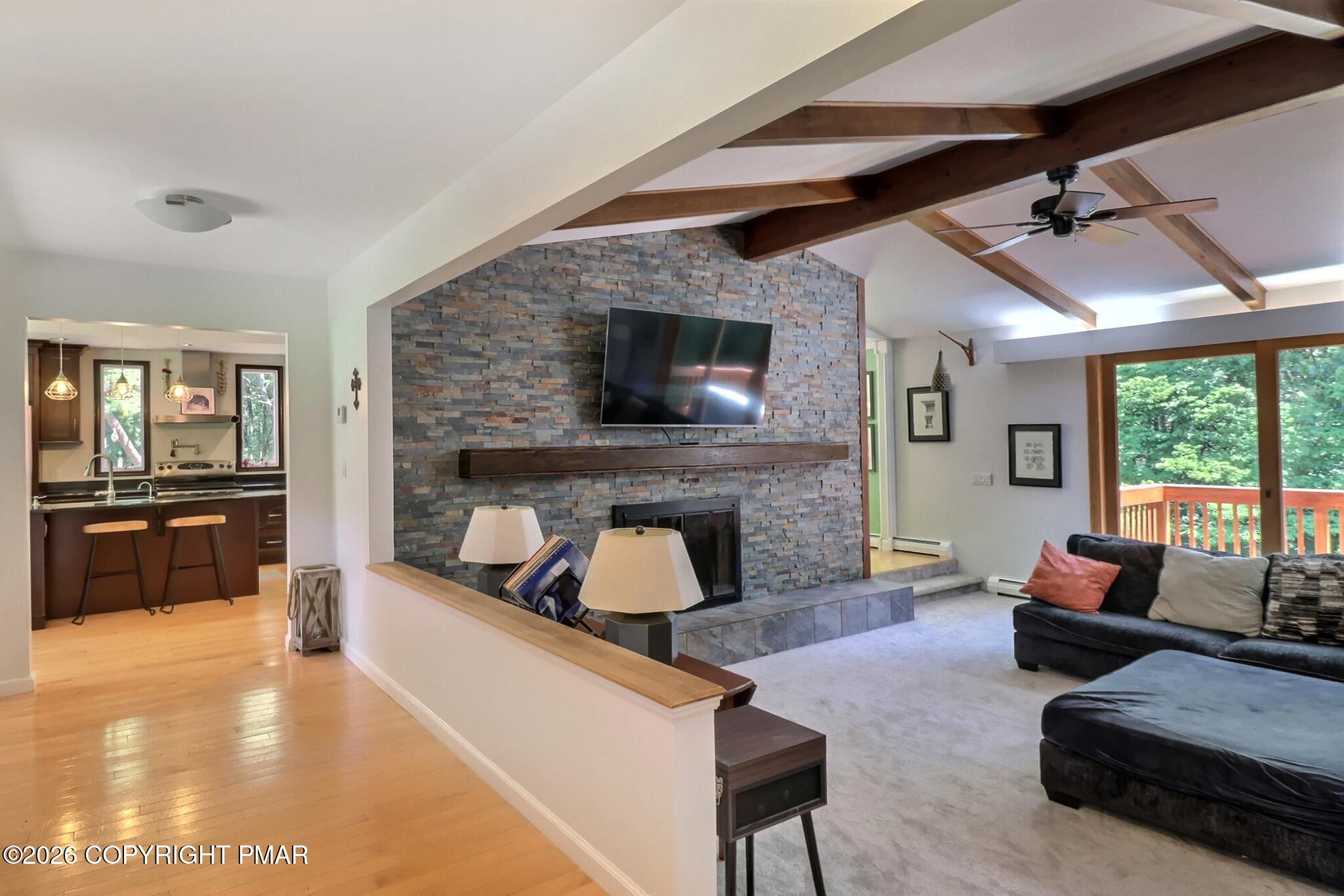 787 Polk Valley Road Stroudsburg, PA 18360 - Photo 50 of 99 Foyer Entry