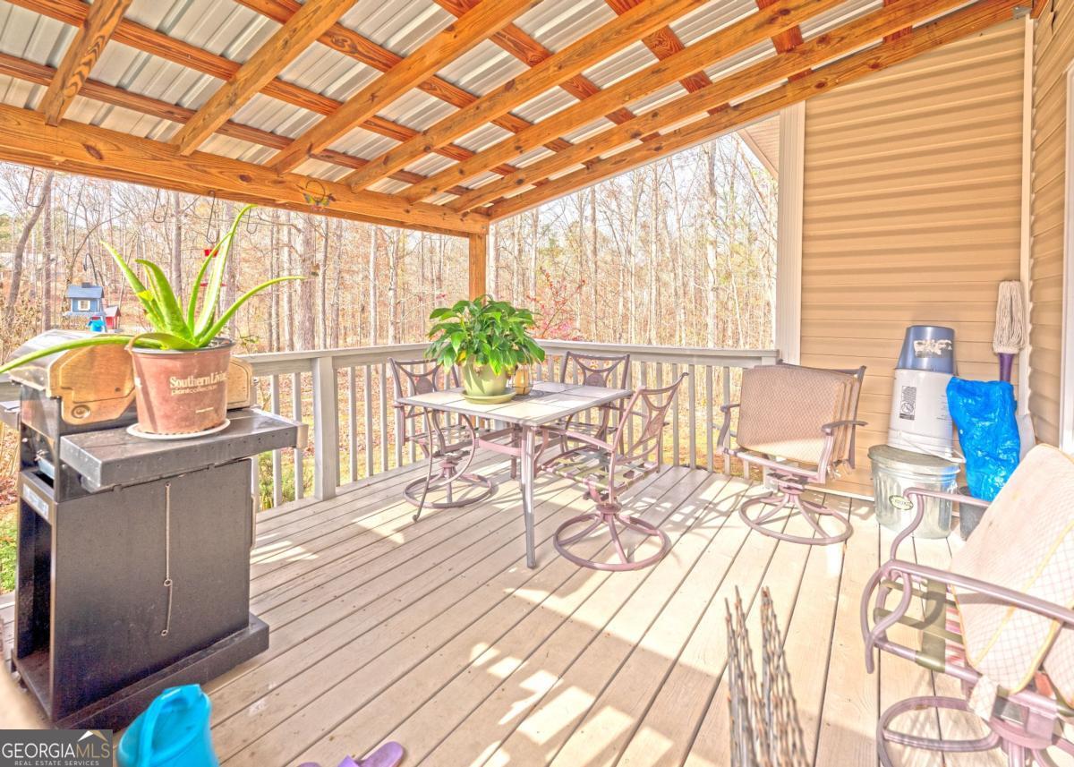 149 Candlestick Drive Hull, GA 30646 - Photo 3 of 30