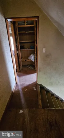 a view of walk in closet