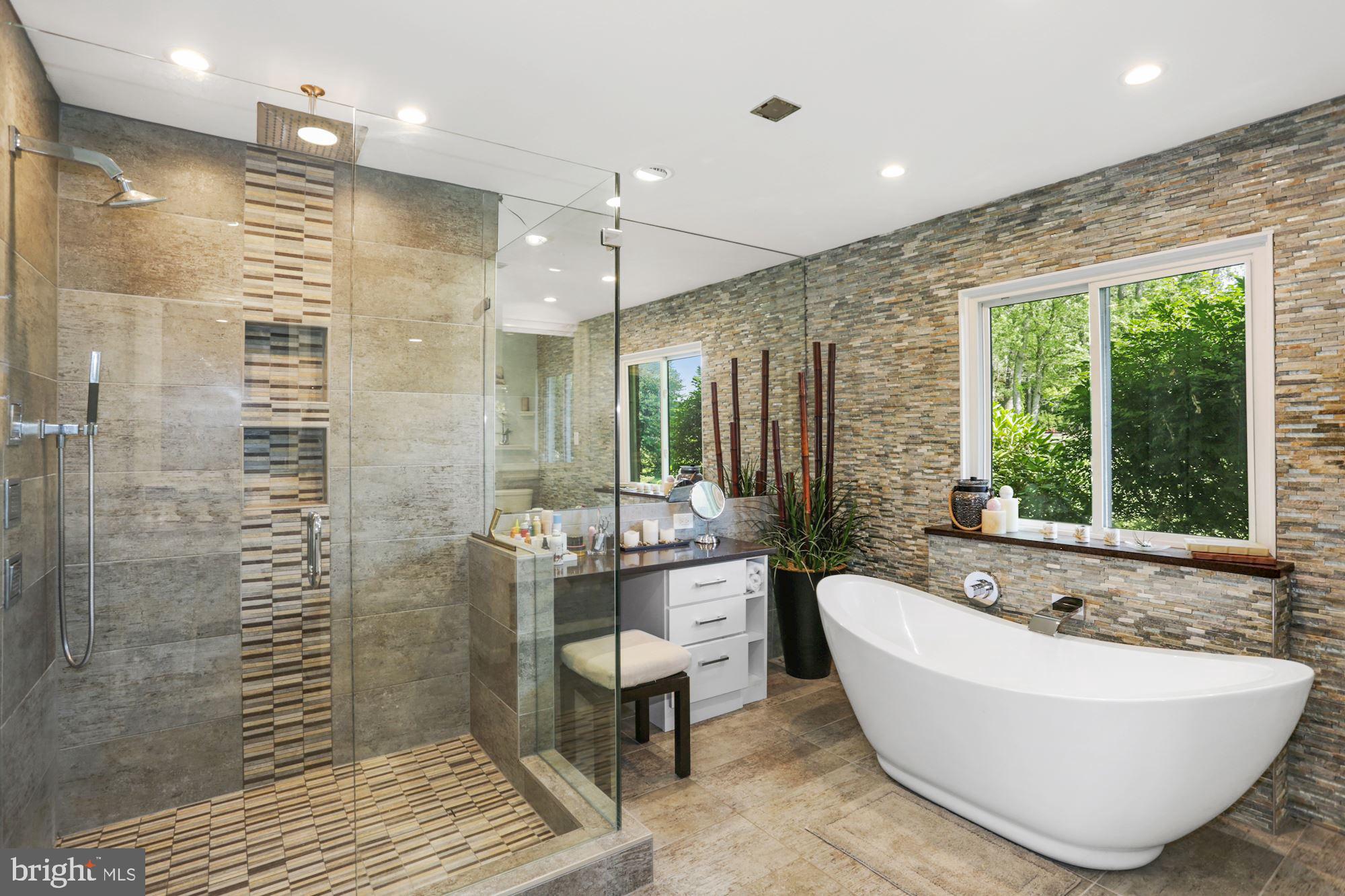 10407 Down Patrick Lane Great Falls, VA 22066 - Photo 21 of 35