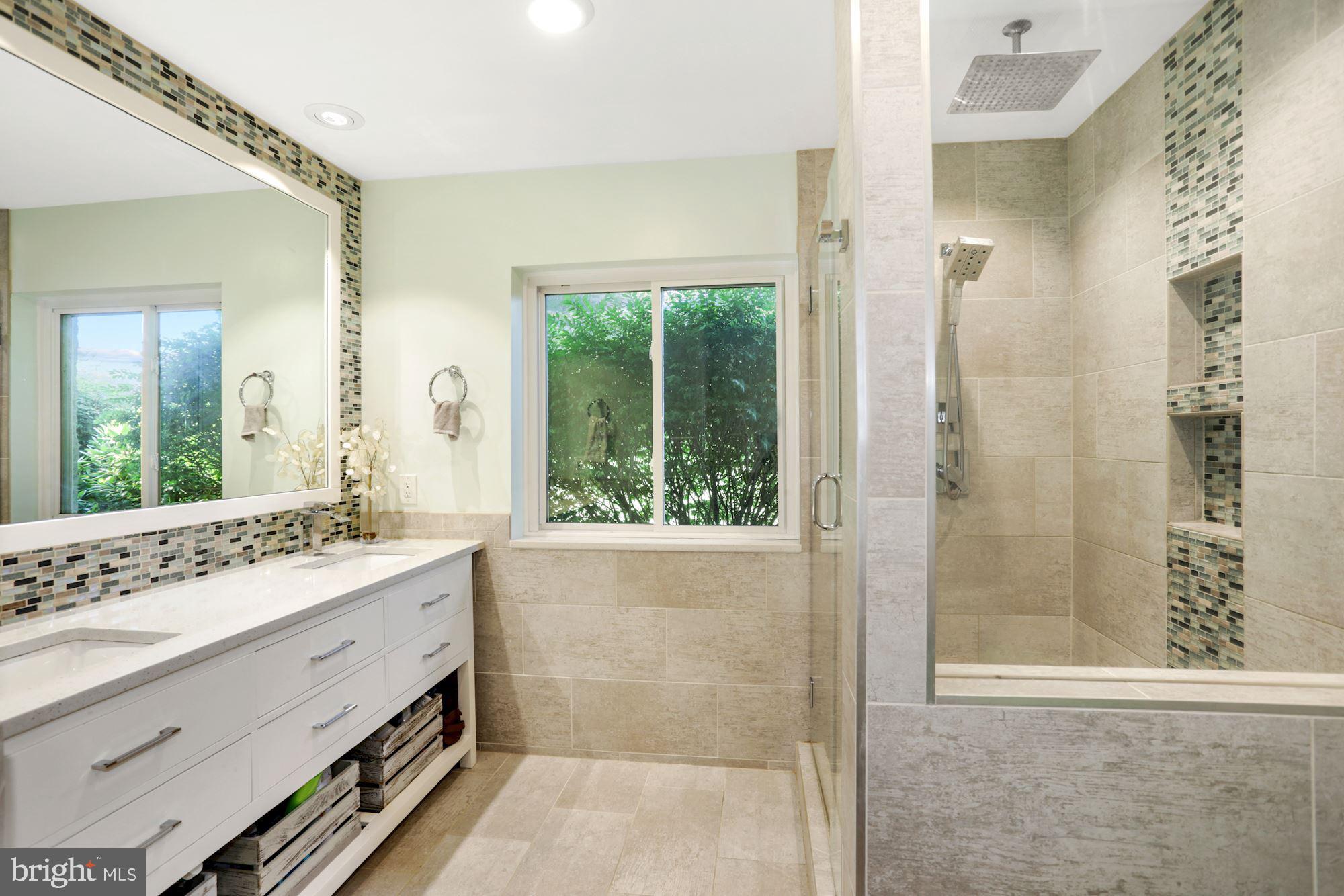 10407 Down Patrick Lane Great Falls, VA 22066 - Photo 26 of 35