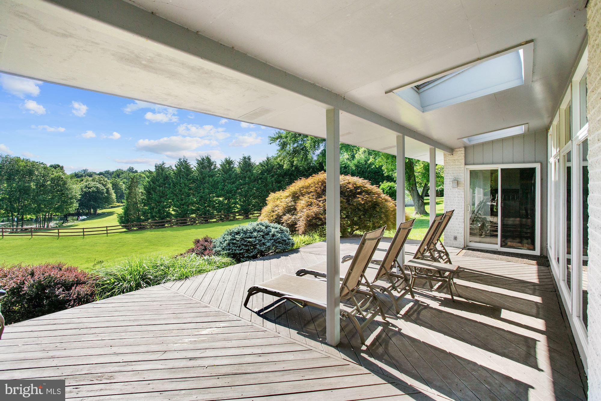 10407 Down Patrick Lane Great Falls, VA 22066 - Photo 29 of 35