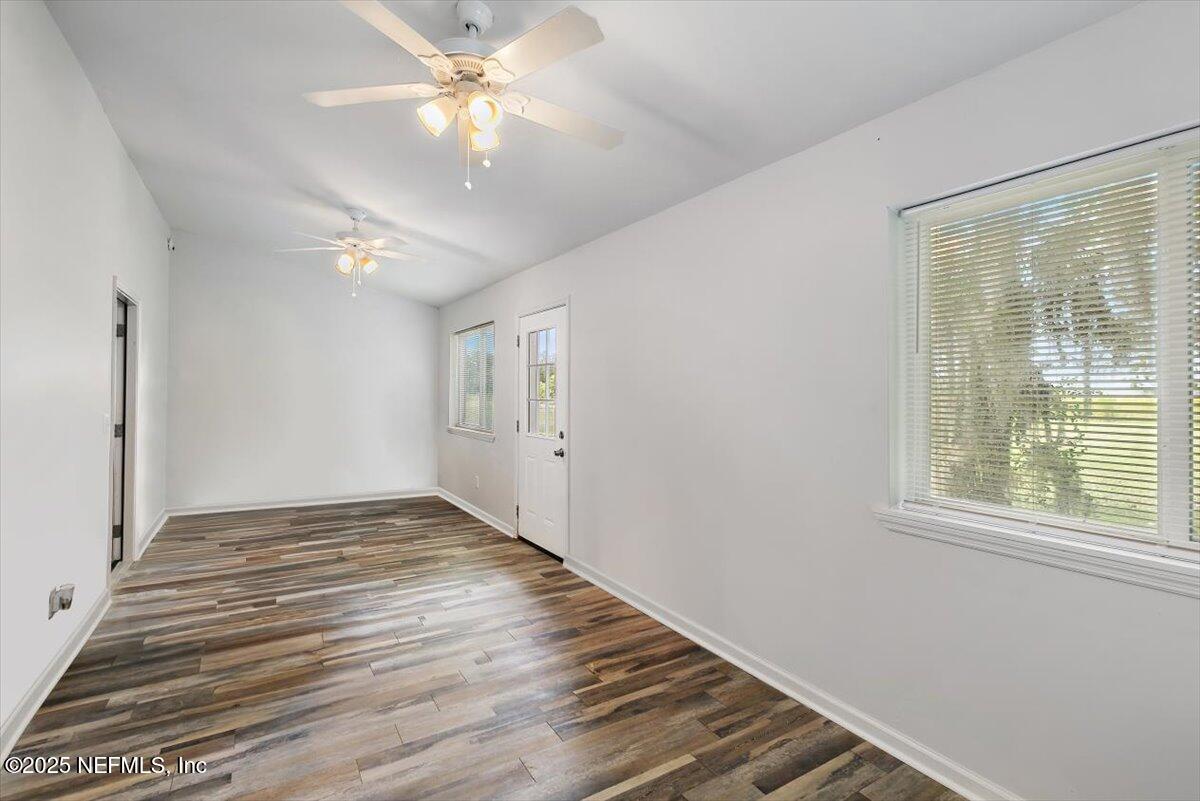 5257 Kelly Road Hastings, FL 32145 - Photo 3 of 34 02-Foyer