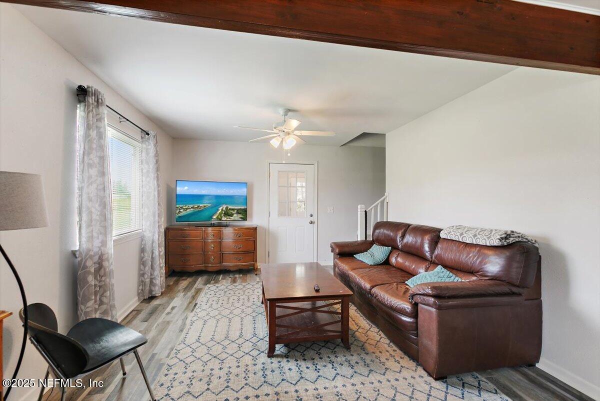 5257 Kelly Road Hastings, FL 32145 - Photo 5 of 34 04-Living Room