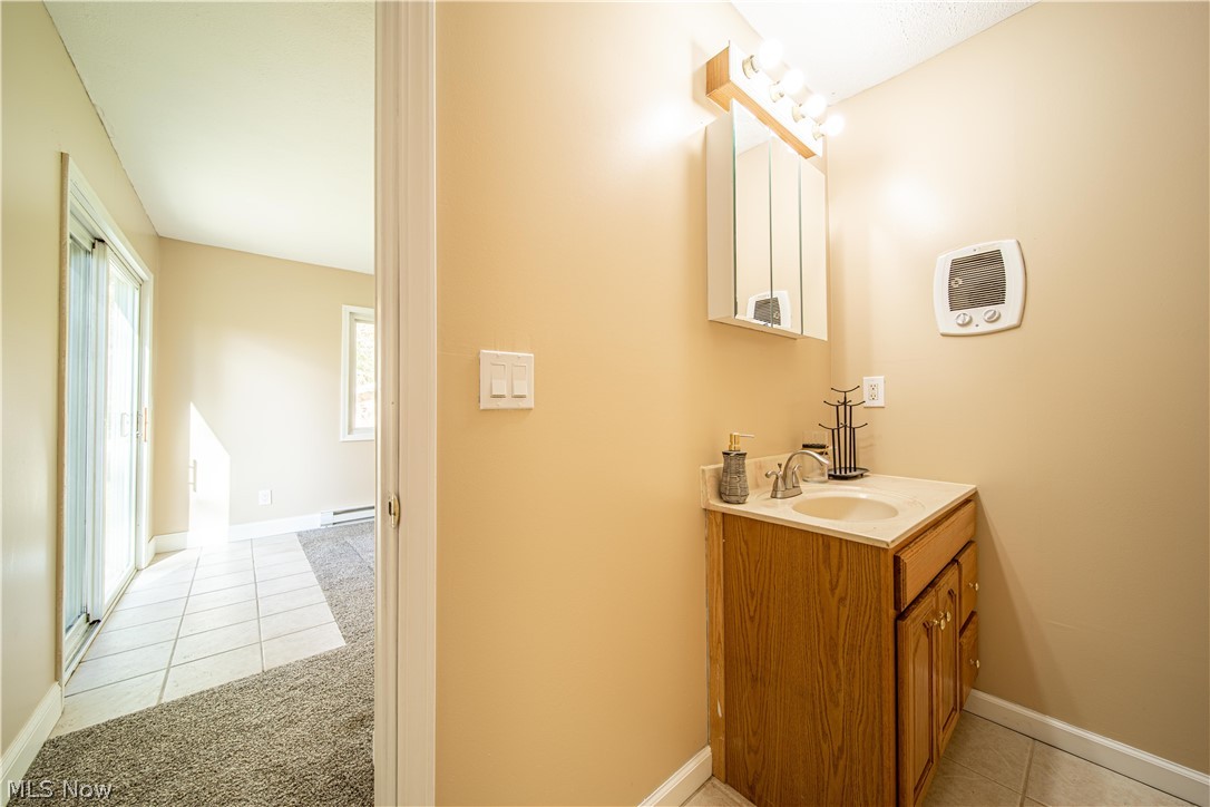 15340 Valentine Road Thompson, OH 44086 - Photo 20 of 35