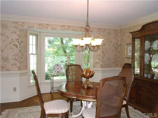8409 Two Courts Drive Raleigh, NC 27613 - Photo 4 of 23 Dining Room