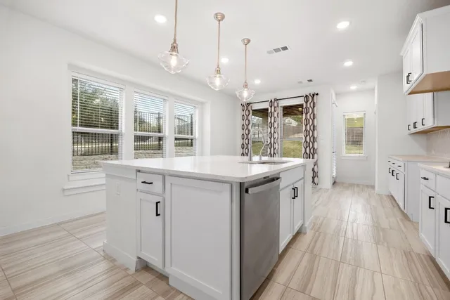 $475,000 | 8119 Prairie Rye Drive, Lago Vista, TX 78645