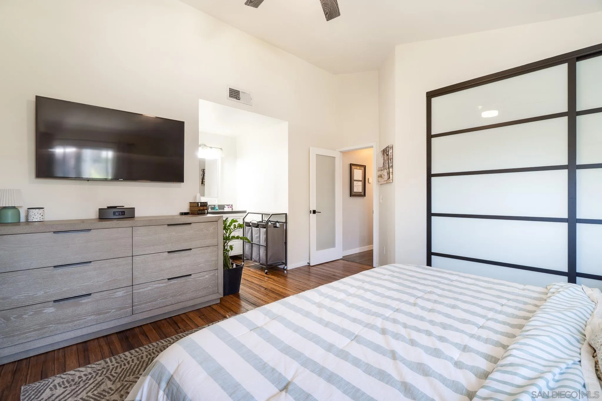 10083 West Glendon Circle Santee, CA 92071 - Photo 15 of 31