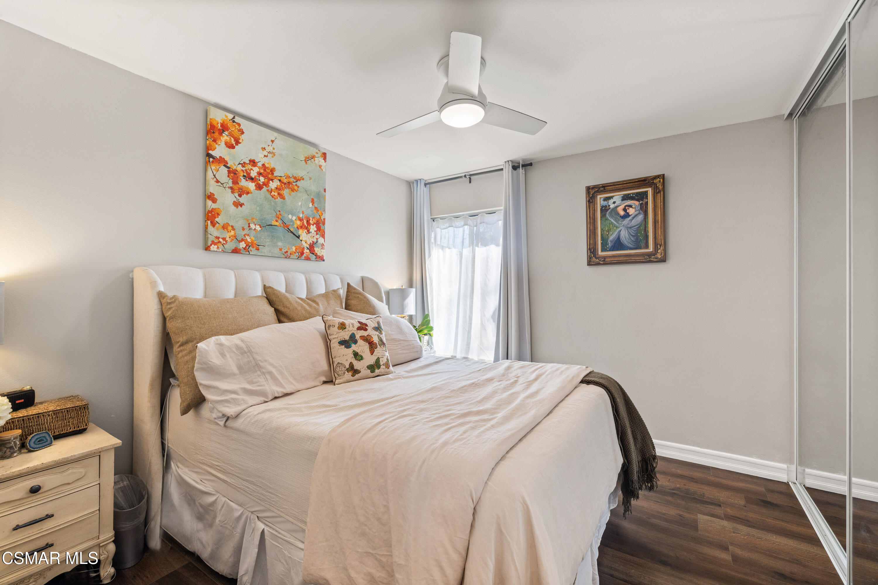 2225 Edelweiss Street, Unit 43 Oxnard, CA 93036 - Photo 17 of 26 a bedroom with a bed and a window