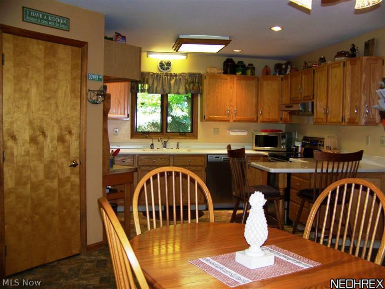 5701 Beach Road Medina, OH 44256 - Photo 11 of 25 Gallery Image 11