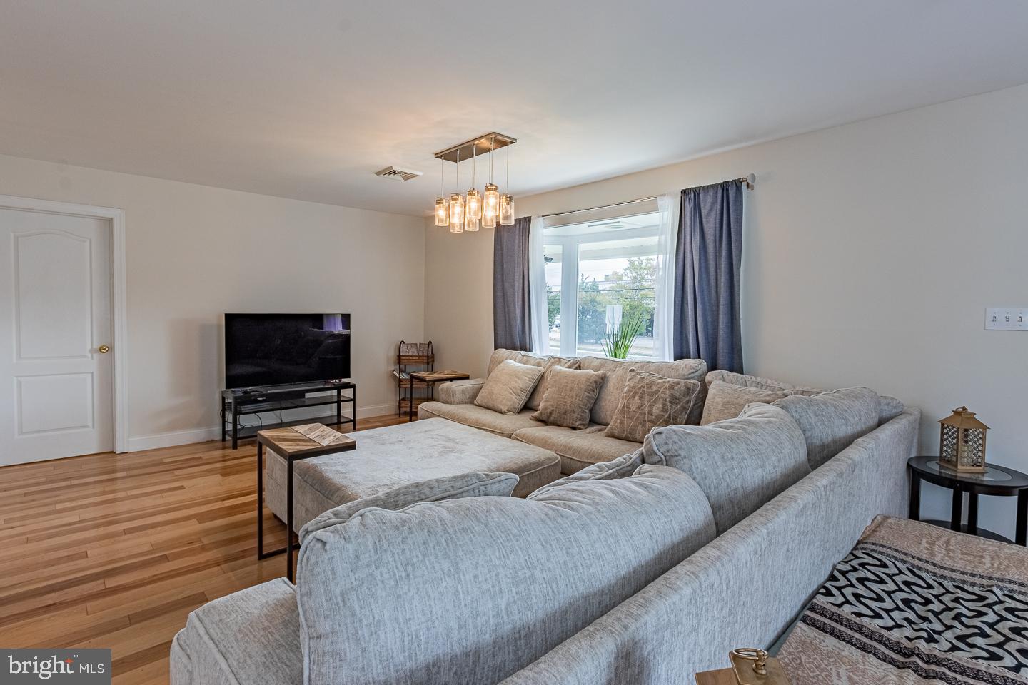 12 Trimble Boulevard Brookhaven, PA 19015 - Photo 19 of 43