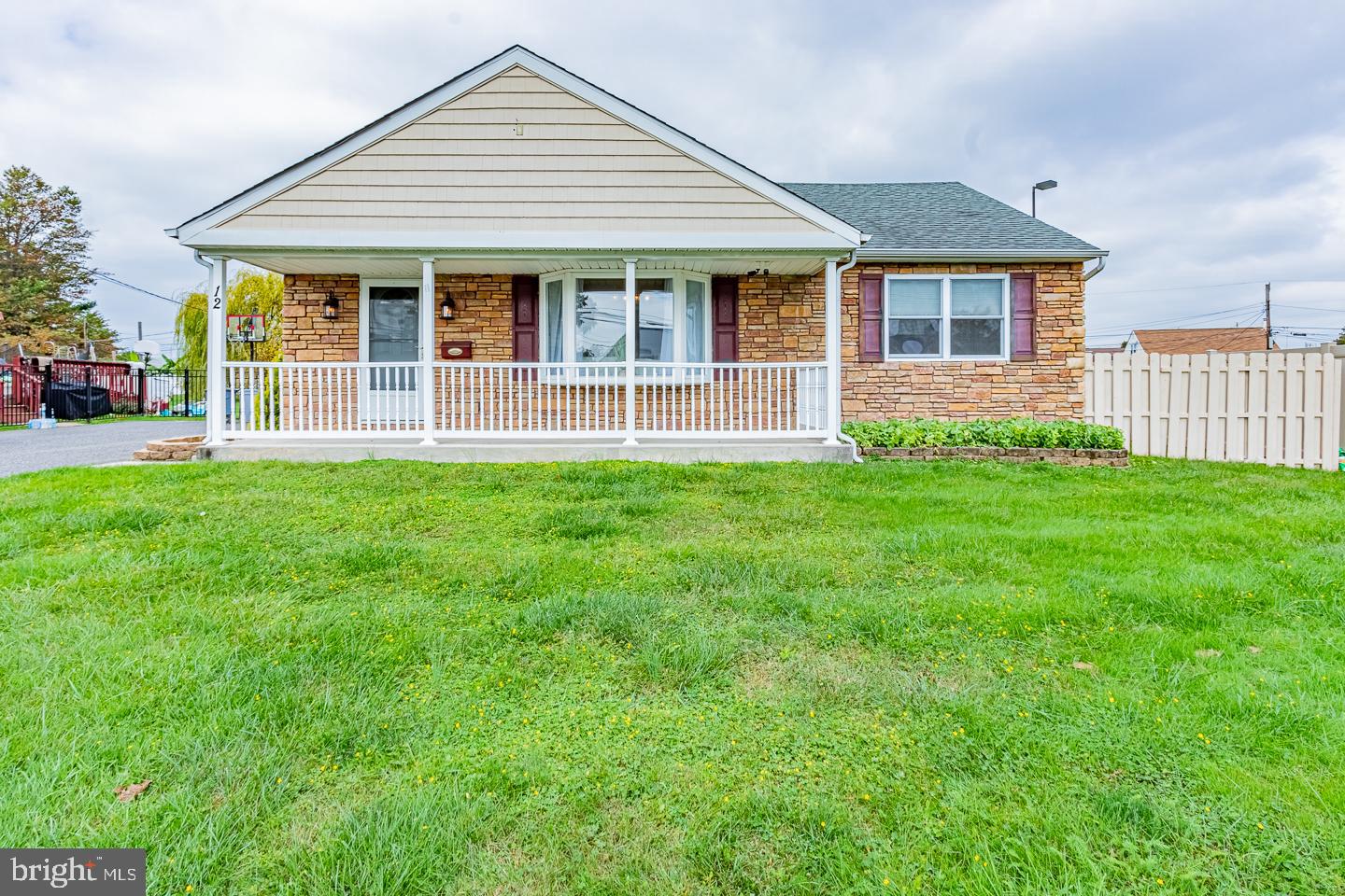 12 Trimble Boulevard Brookhaven, PA 19015 - Photo 3 of 43