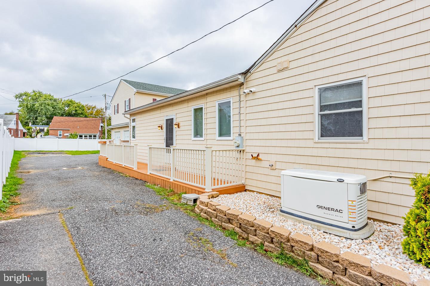 12 Trimble Boulevard Brookhaven, PA 19015 - Photo 4 of 43