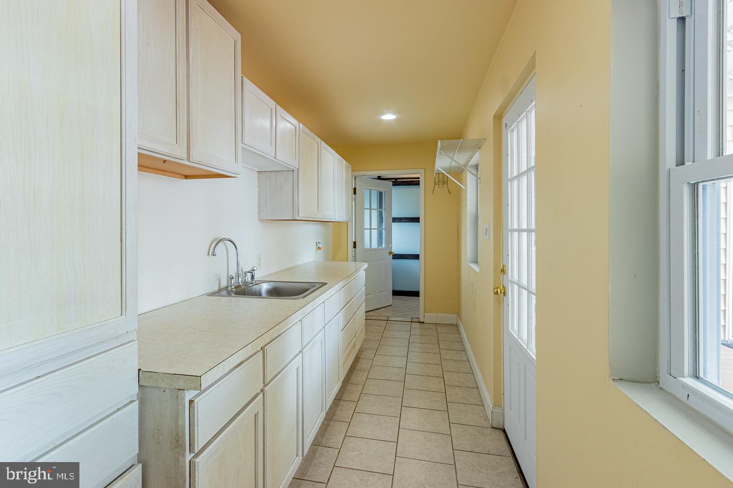 12 Trimble Boulevard Brookhaven, PA 19015 - Photo 34 of 43