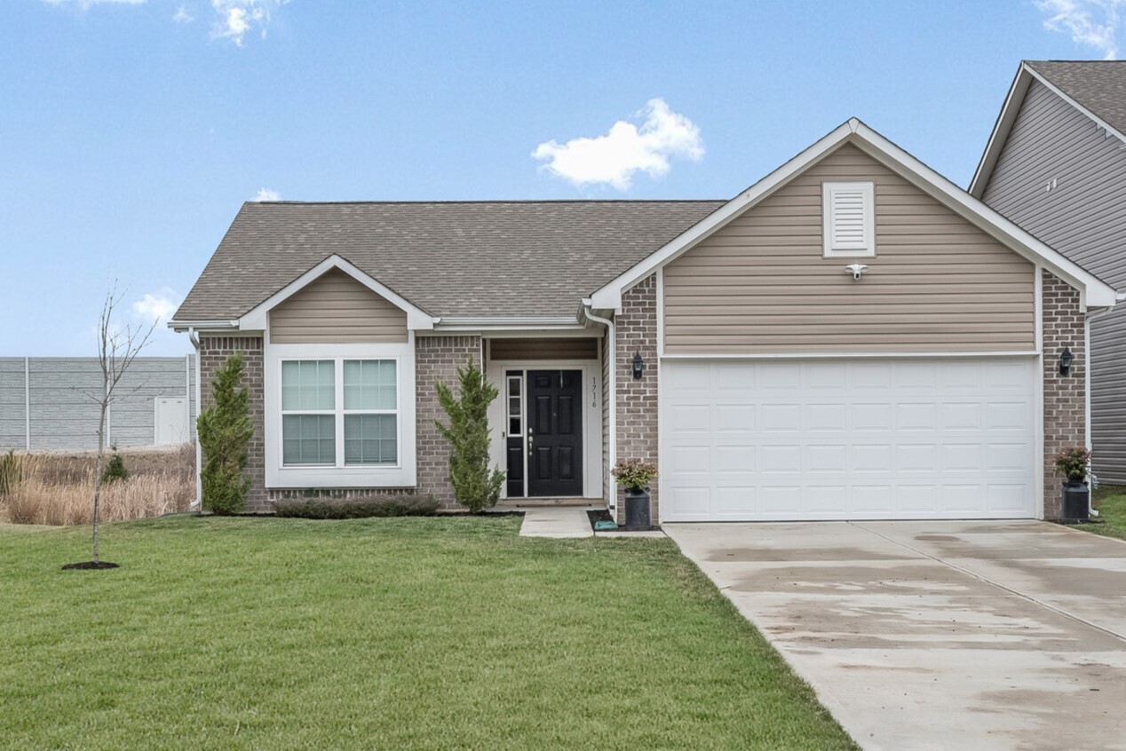 1716 Danielle Road Lebanon, IN 46052 - Photo 1 of 25 Gallery Image 1