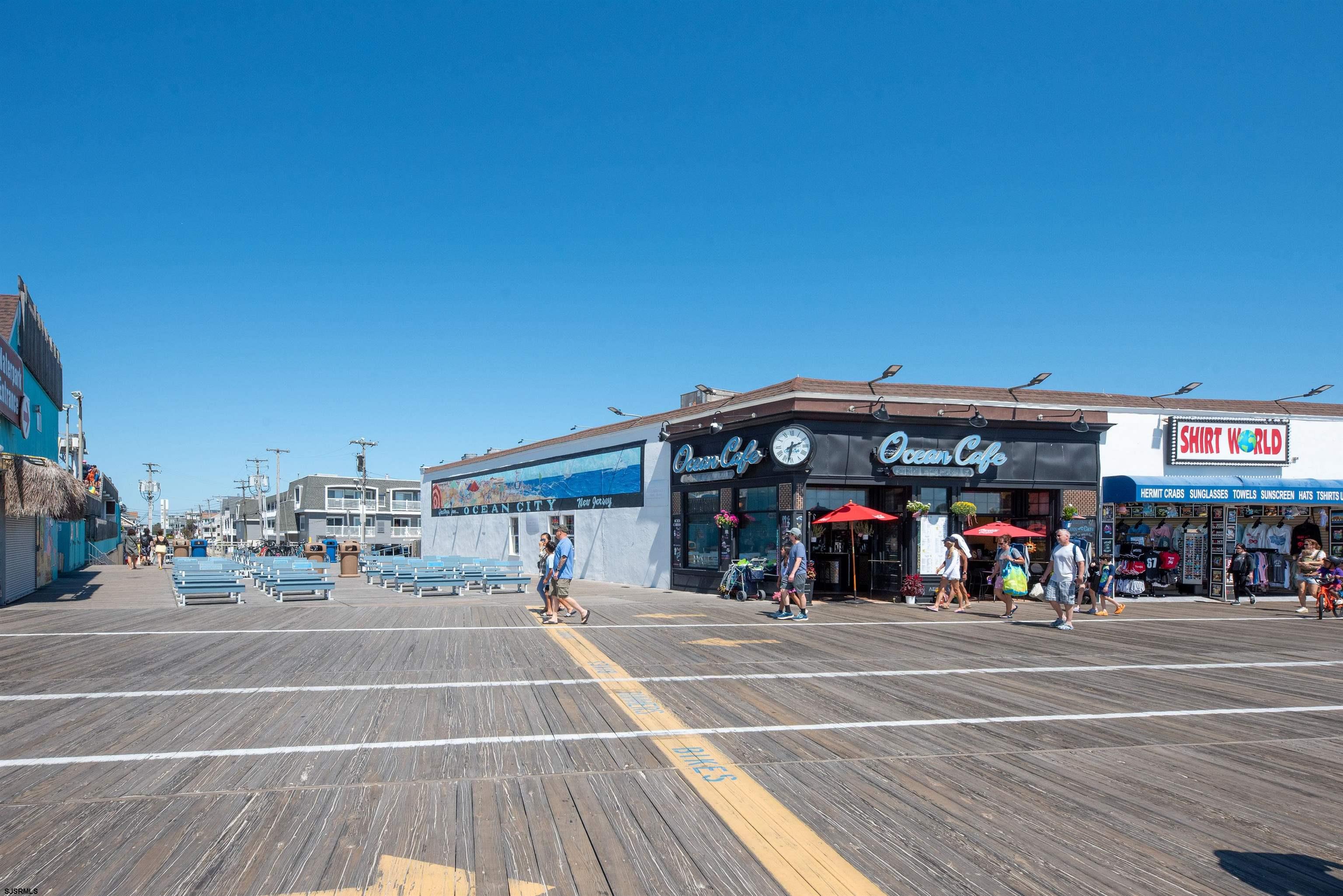 875 Plymouth Place, Unit 35 Ocean City, NJ 08226 - Photo 46 of 60 a view of a tennis ground with large trees