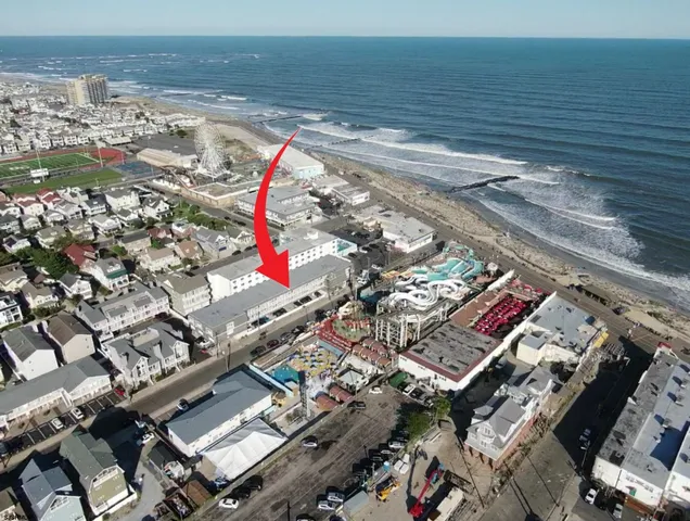 $395,000 | 875 Plymouth Place, Unit 35, Ocean City, NJ 08226