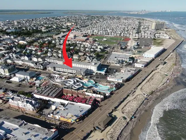 $395,000 | 875 Plymouth Place, Unit 35, Ocean City, NJ 08226