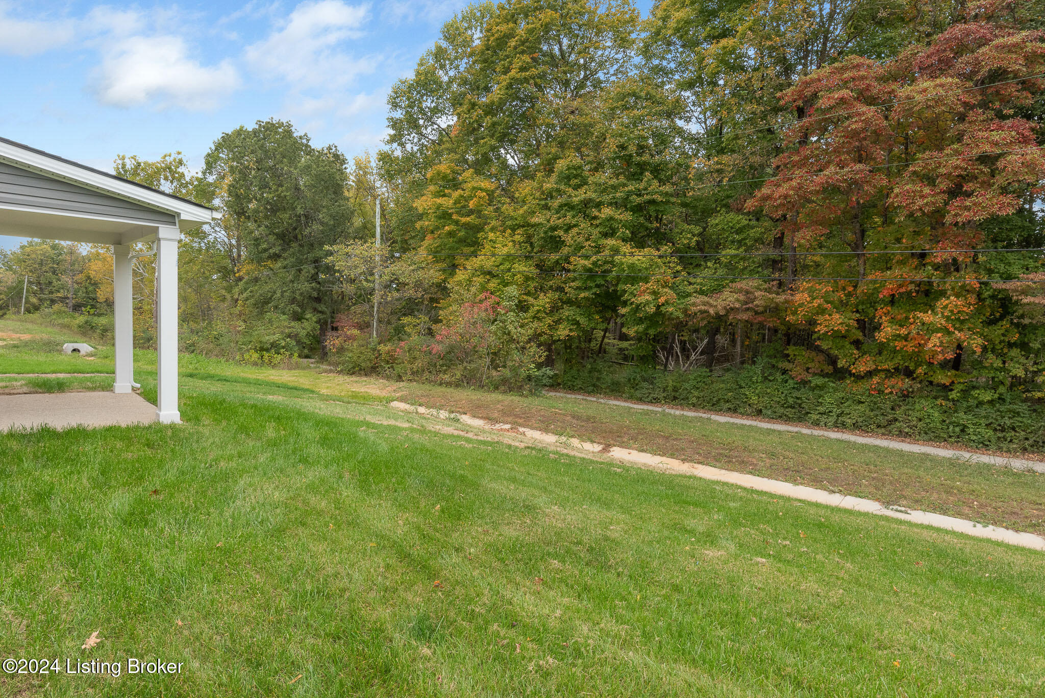 8432 Gateway Run Road Louisville, KY 40229 - Photo 47 of 50 8432 Gateway Run Rd-47