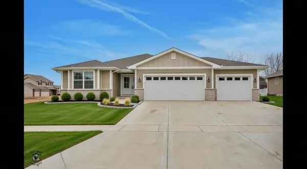 $468,500 | 1947 Flagstone Avenue, Bourbonnais, IL 60914