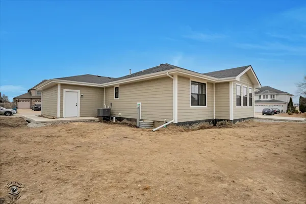 $468,500 | 1947 Flagstone Avenue, Bourbonnais, IL 60914