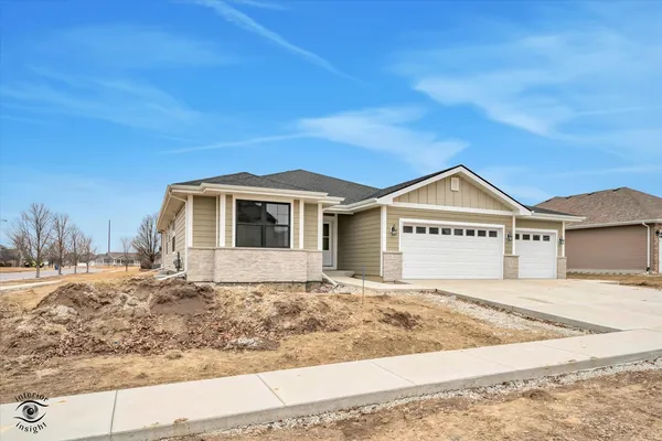 $468,500 | 1947 Flagstone Avenue, Bourbonnais, IL 60914