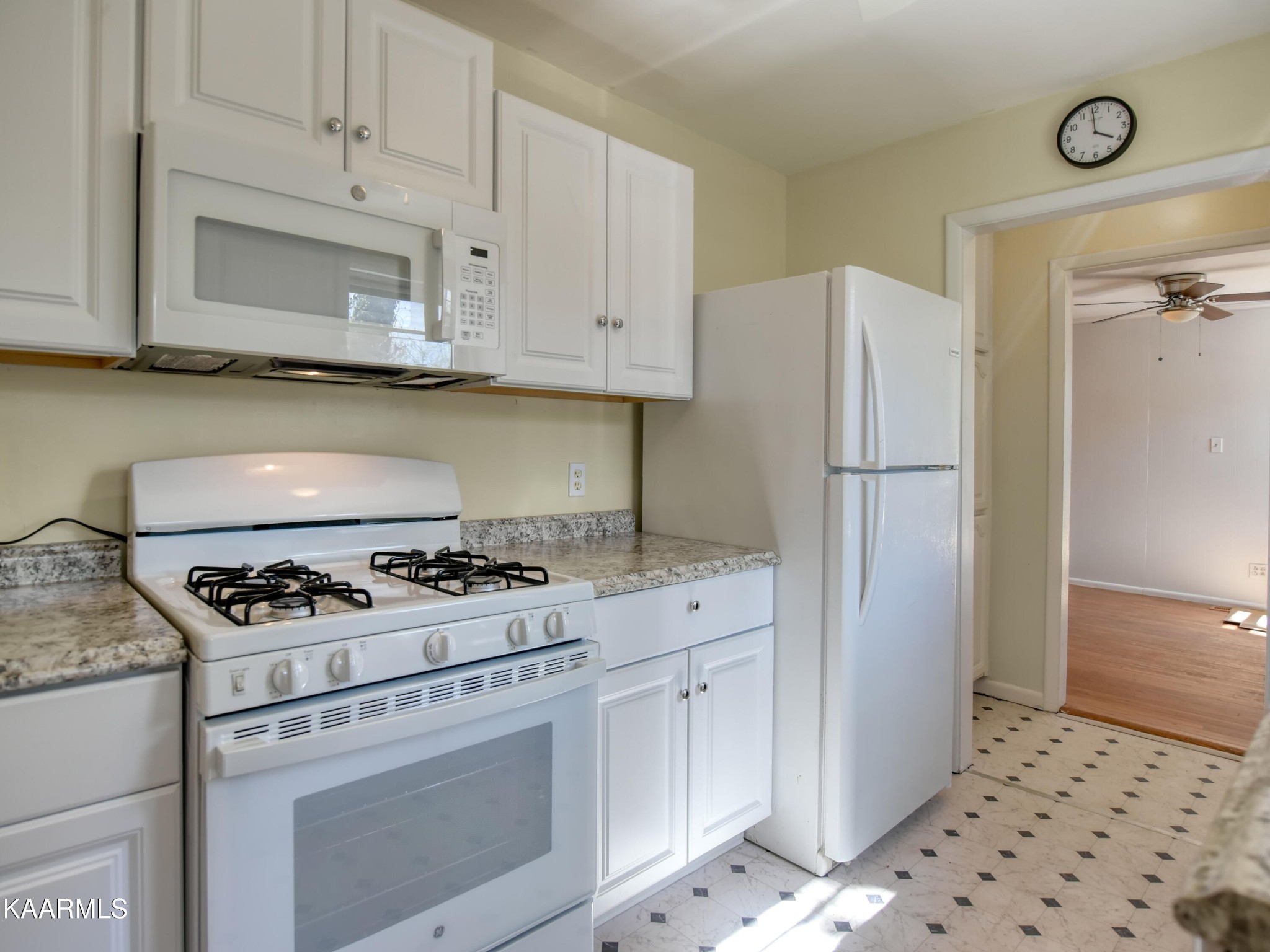 109 Albany Road Oak Ridge, TN 37830 - Photo 11 of 36