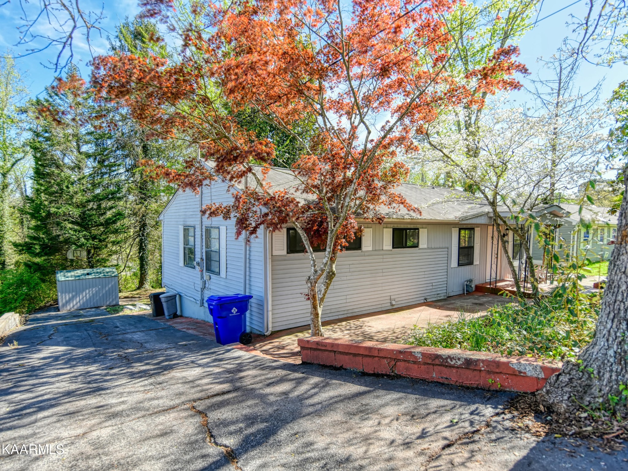 109 Albany Road Oak Ridge, TN 37830 - Photo 3 of 36
