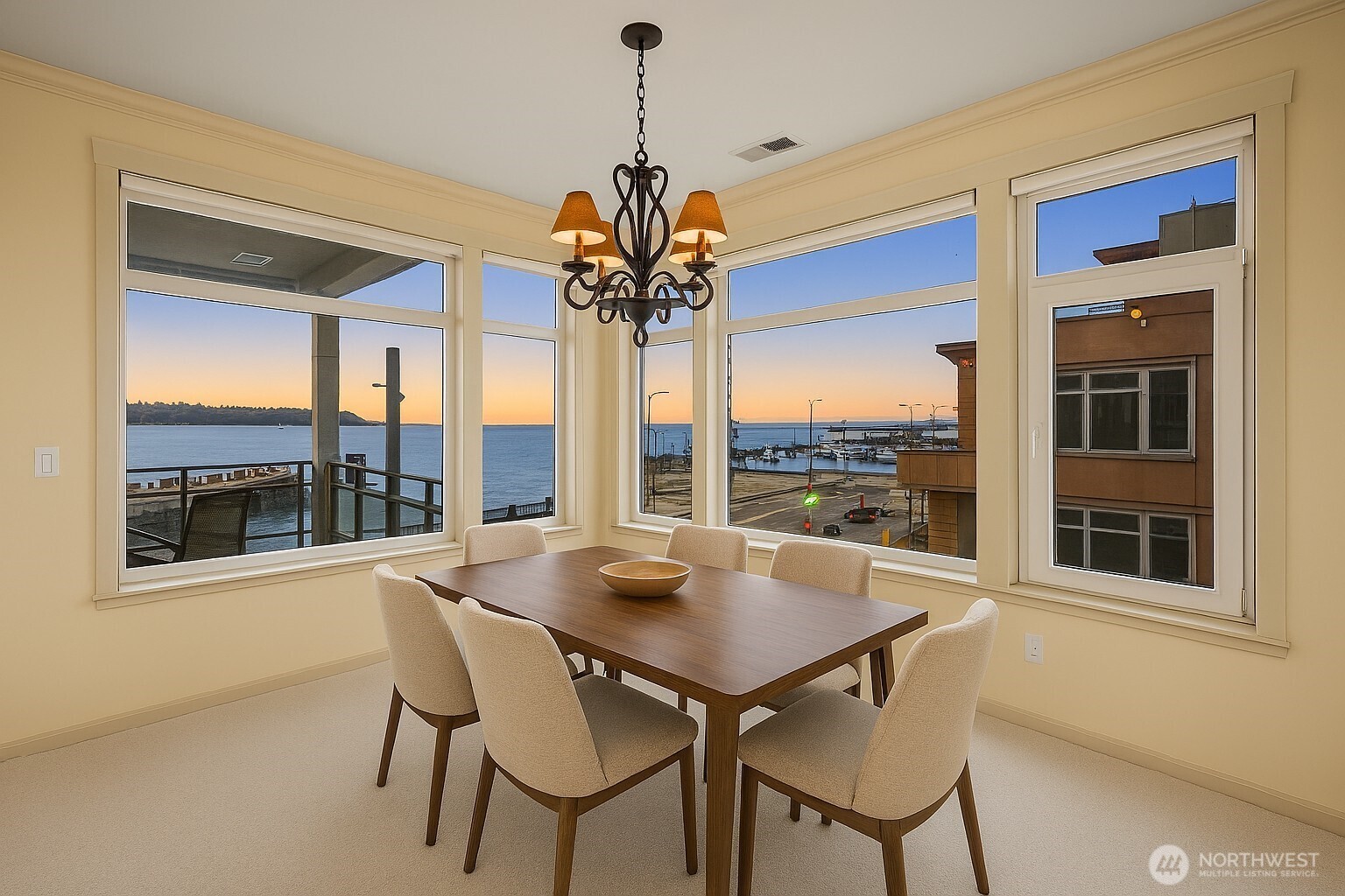 1900 Alaskan Way, Unit 316 Seattle, WA 98101 - Photo 12 of 38