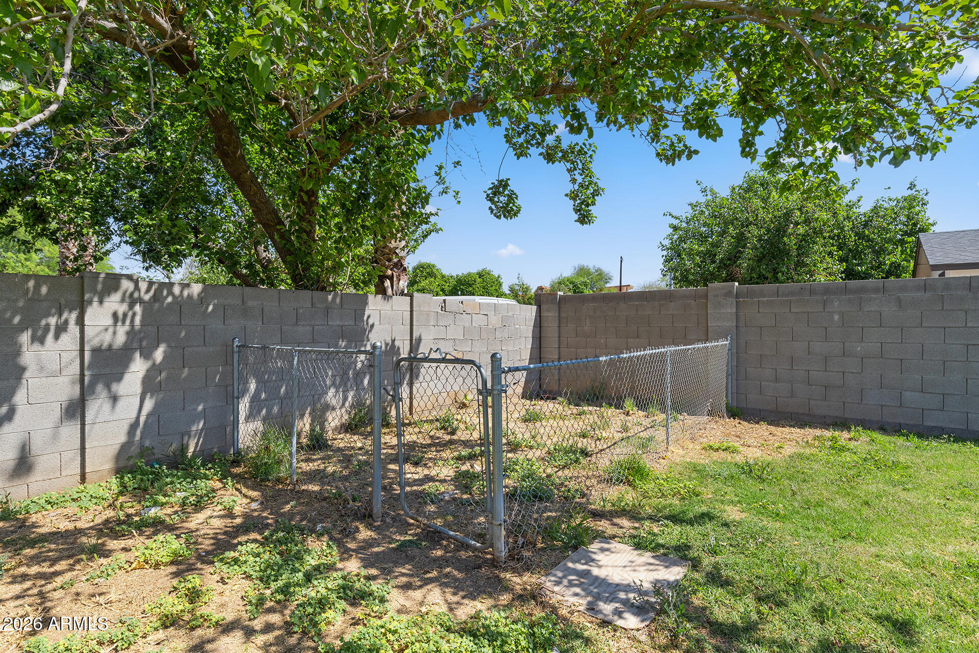6314 West Lamar Road Glendale, AZ 85301 - Photo 25 of 29 Shaded Enclosure Area
