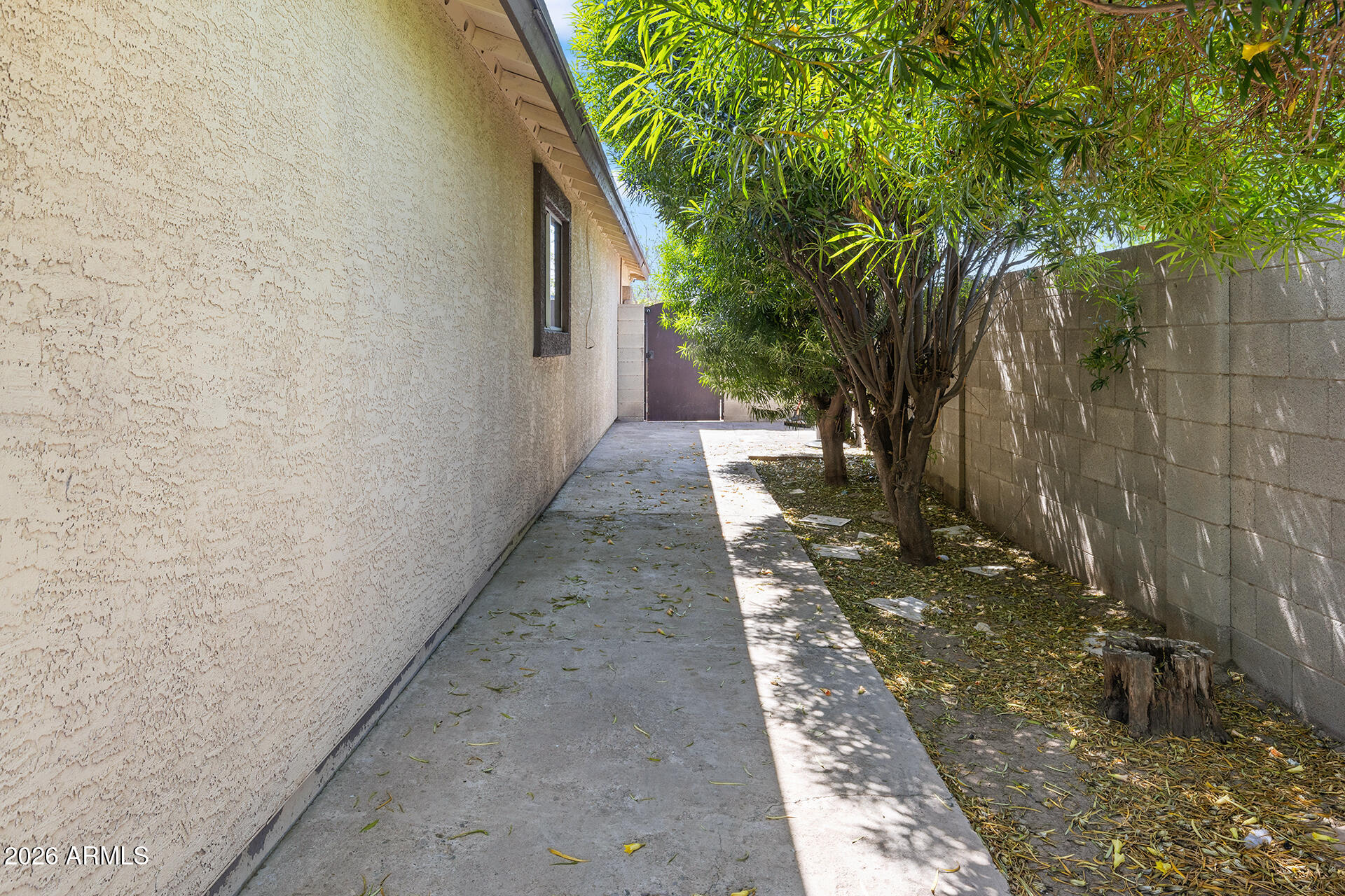 6314 West Lamar Road Glendale, AZ 85301 - Photo 26 of 29 Side Yard to Iron Gate