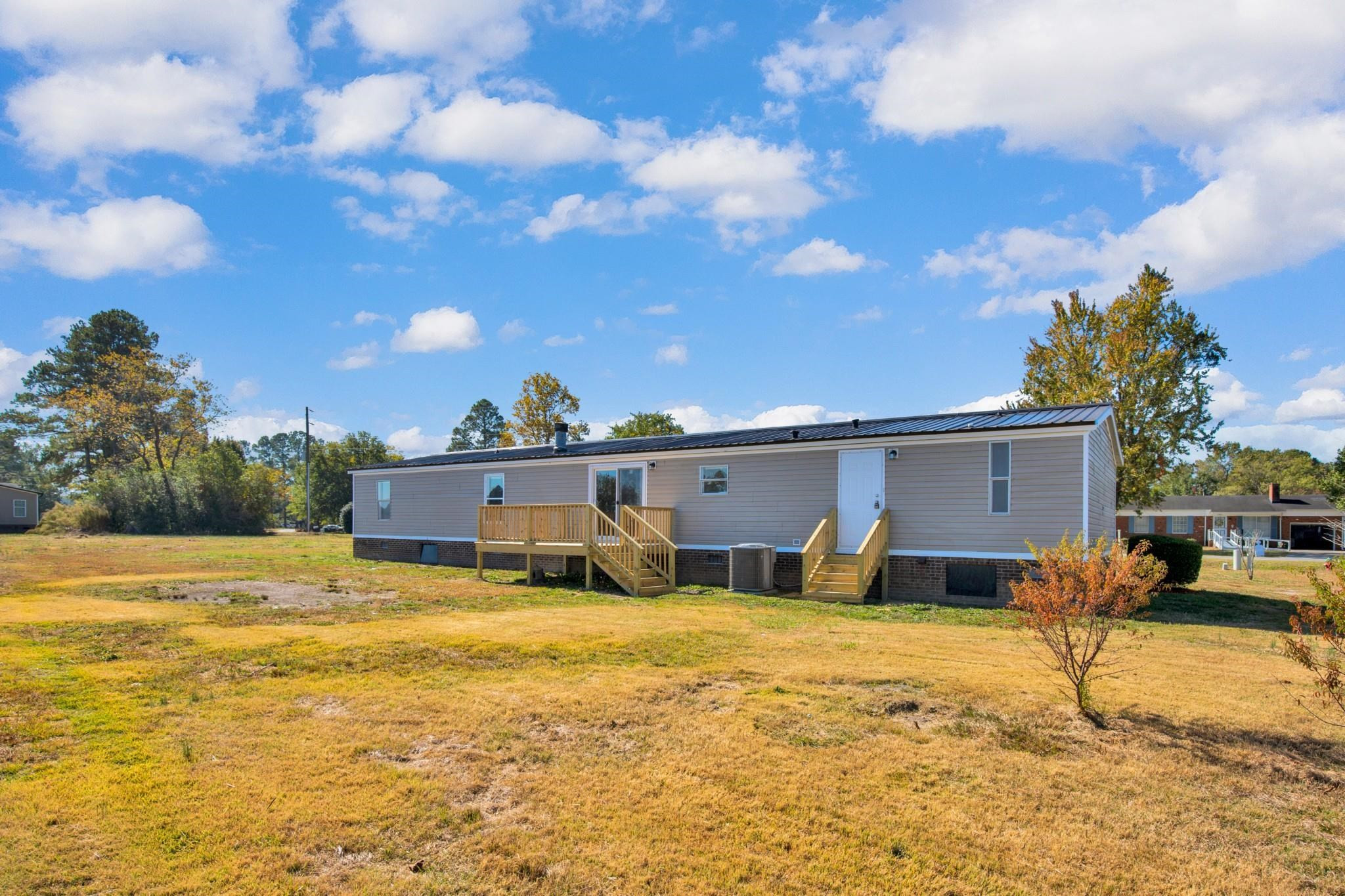 2924 H B Lewis Road Clinton, NC 28328 - Photo 33 of 34 Exterior Back
