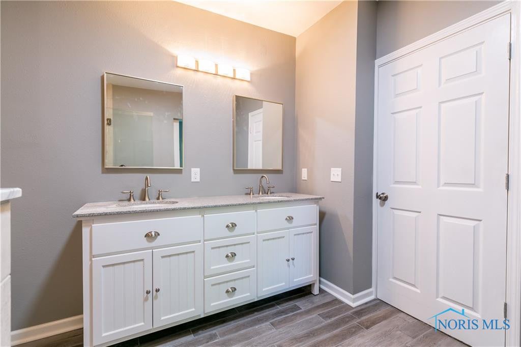 2265 Pickle Road Oregon, OH 43616 - Photo 13 of 33 Gallery Image 13