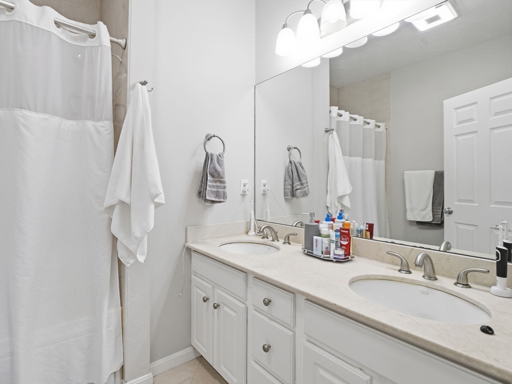 894 Main Street, Unit 8 Wakefield, MA 01880 - Photo 24 of 39