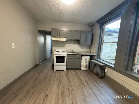 $2,750,000 | 343 West Main Street, Waterbury, CT 06702