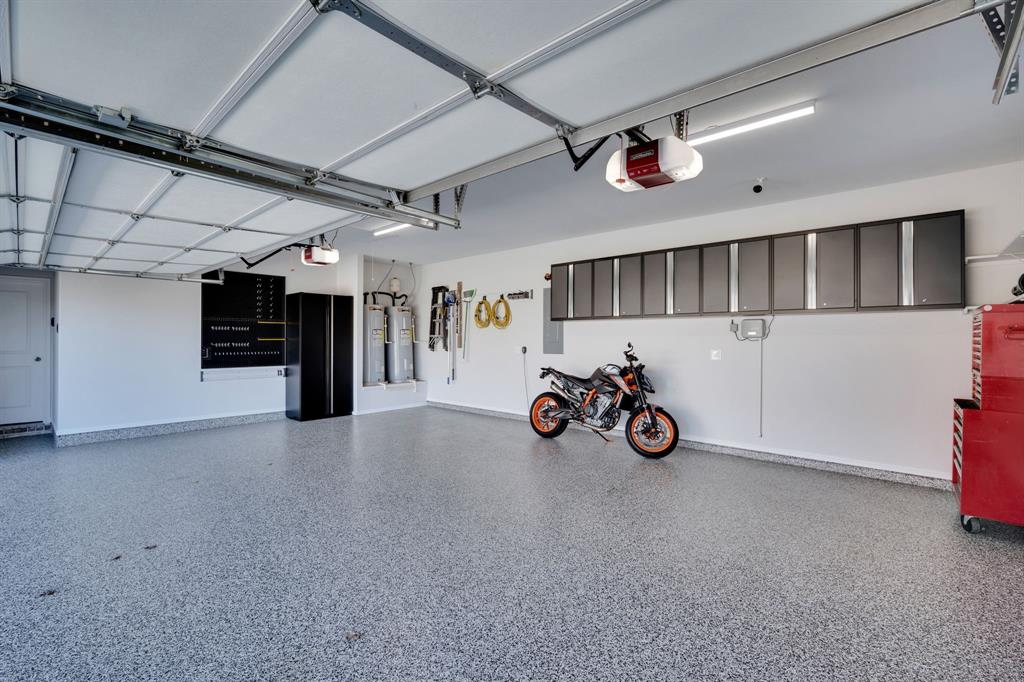 5642 Ranger Drive Midlothian, TX 76065 - Photo 8 of 40 a view of a bike garage