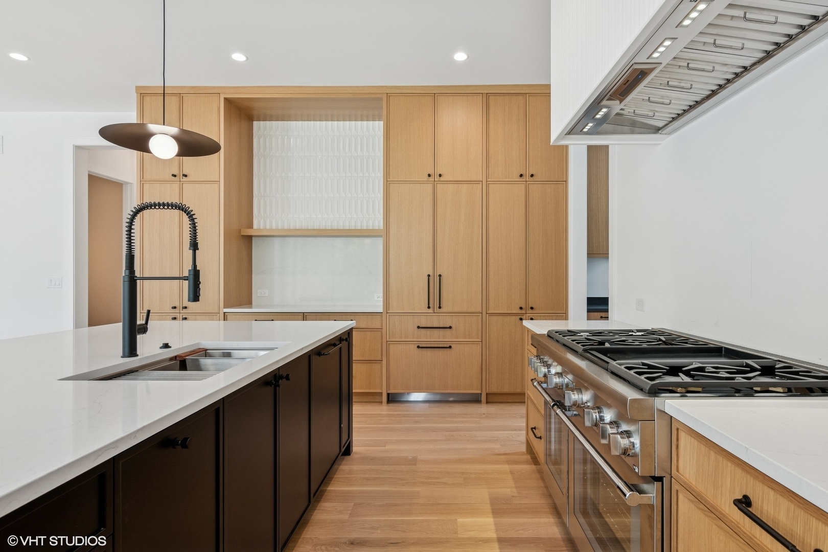 613 Chatham Avenue Elmhurst, IL 60126 - Photo 8 of 37 a kitchen with stainless steel appliances a sink stove and cabinets