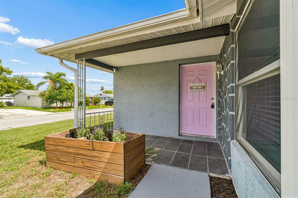9140 Cochise Lane Port Richey, FL 34668 - Photo 4 of 49 Gallery Image 4