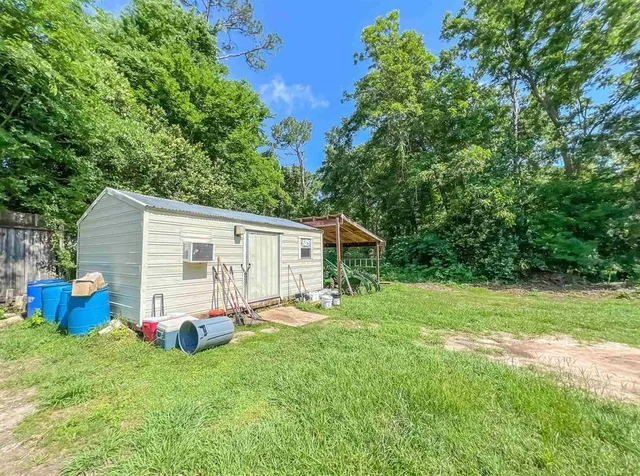 $1,800 | 1924 Harriet Drive, Tallahassee, FL 32303