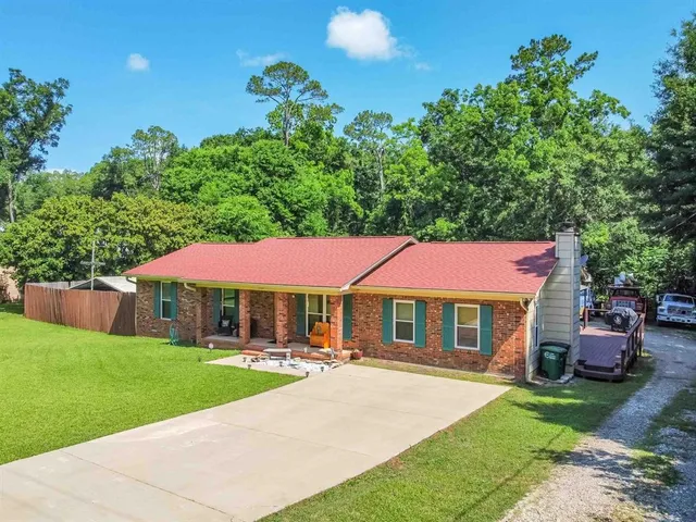 $1,800 | 1924 Harriet Drive, Tallahassee, FL 32303