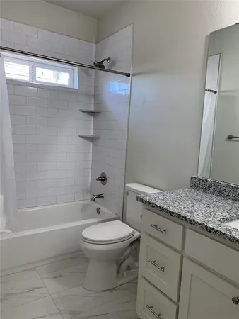 $4,600 | 3240 Sandage Avenue, Fort Worth, TX 76109