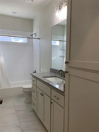 $4,600 | 3240 Sandage Avenue, Fort Worth, TX 76109