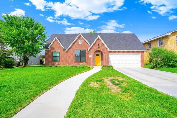 $4,600 | 3240 Sandage Avenue, Fort Worth, TX 76109