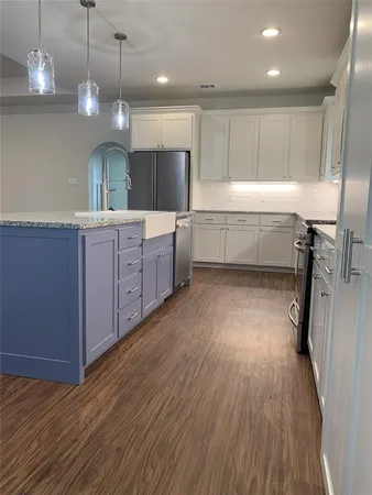 $4,600 | 3240 Sandage Avenue, Fort Worth, TX 76109