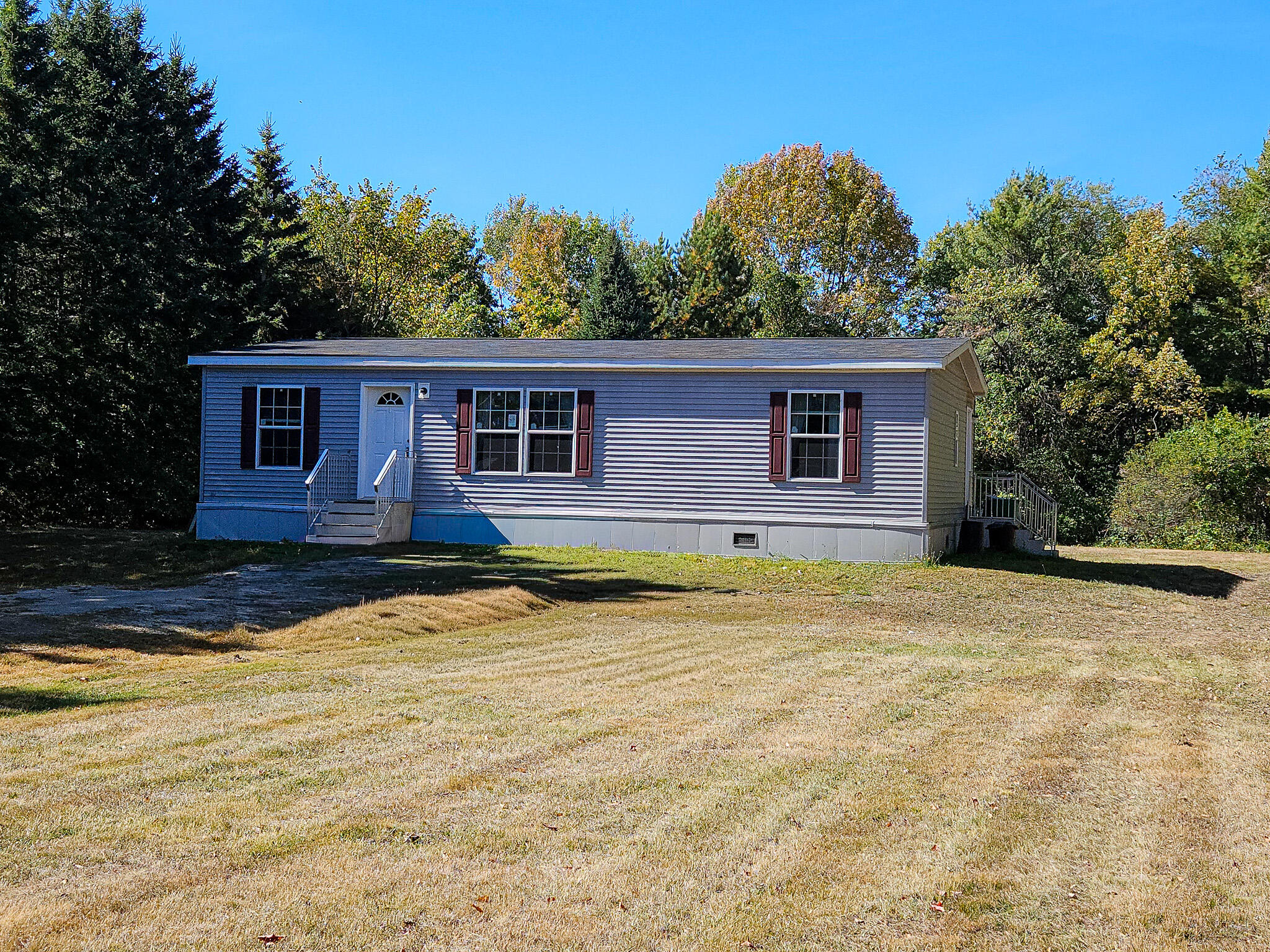 178 South Strong Road Farmington, ME 04938 - Photo 4 of 42 20250922_105332-2